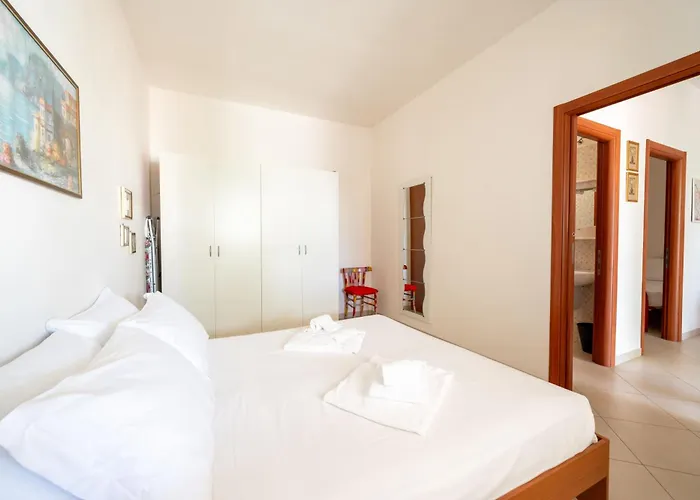 Marina - Con Patio Privato Vicino Al Mare Остуни