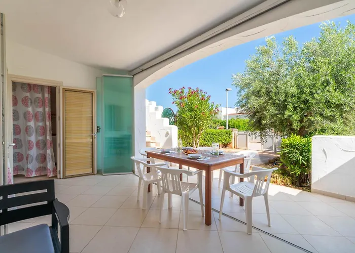 Marina - Con Patio Privato Vicino Al Mare Остуни